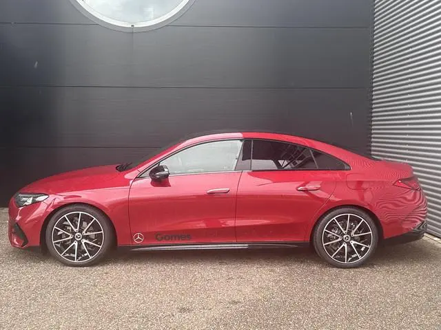 Mercedes-Benz CLA 180 Business Solution AMG | Night Pakket | Panoramadak | Trekhaak | DISTRONIC Afst...
