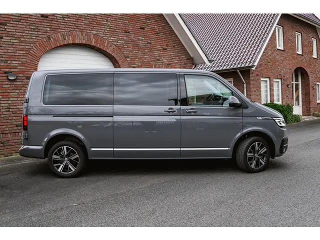 Volkswagen Transporter 2.0 TDI 204PK DSG L2H1 DUB/CAB LED LEDER ACC Volkswagen Transporter 2.0 TDI L2H1 32 DC