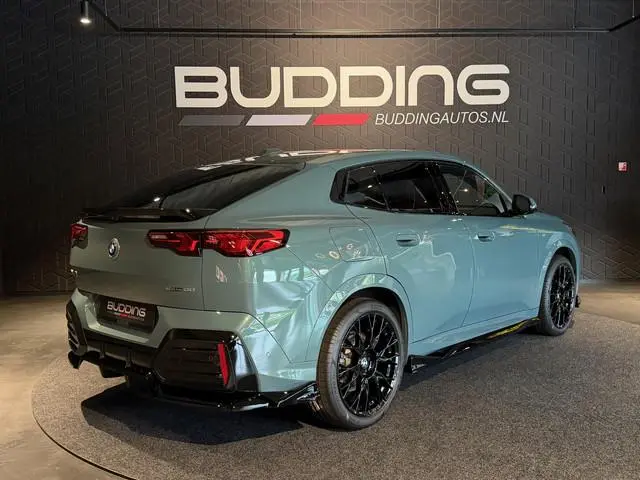 BMW iX2