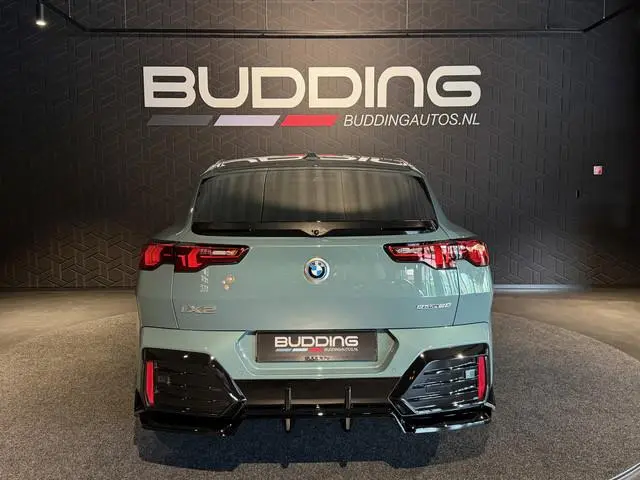 BMW iX2