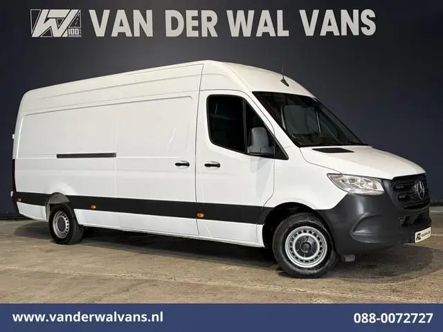 Mercedes-Benz Sprinter 317 CDI 170pk L3H2 Euro6 Airco | XXL MBUX | Camera | Navigatie | Apple Carpla...