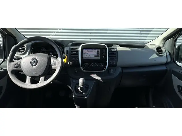 Renault Trafic 1.6 dCi T29 L2 DC Dubbele cabine MARGE btw vrij