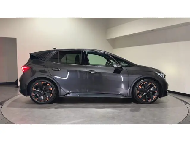 CUPRA Born Adrenaline One 62 kWh | ACC | Keyless | Stoelen & stuur verwarmd