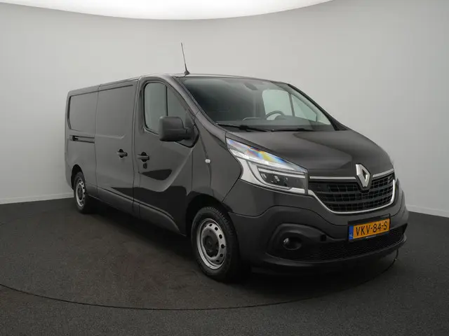Renault Trafic 2.0 dCi 120 T29 L2H1 Comfort - Achteruitrijcamera - Cruise Control - DAB