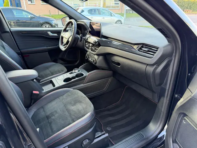 Ford Kuga 2.5 PHEV ST-Line X Apple carplay | Camera