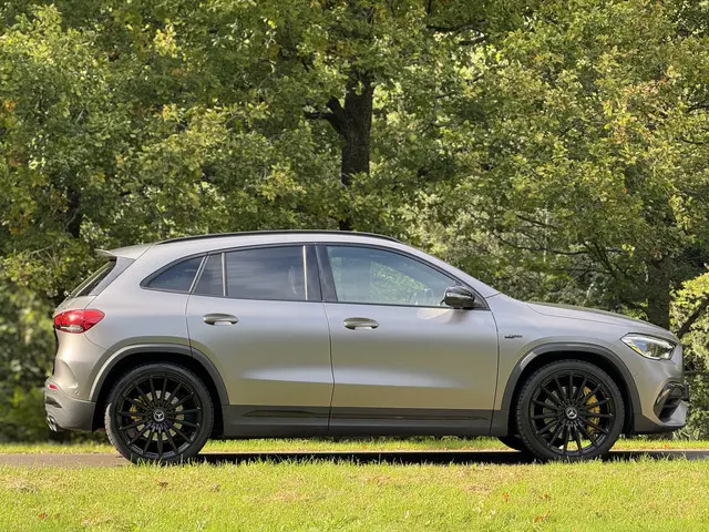 Mercedes-Benz GLA-klasse AMG GLA45 S 4MATIC+ Burmester HUD kuip 21"