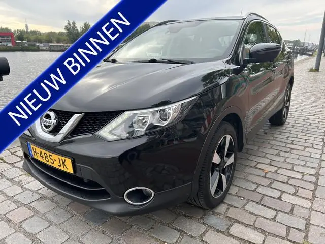Nissan Qashqai 1.2 N-Connecta panodak navi/camera automaat