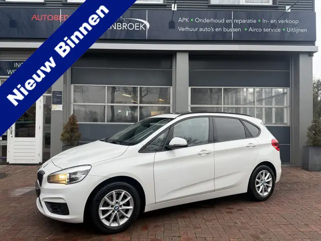 BMW 2-serie Active Tourer 218i Luxury Automaat,16inch,Schuifdak,Clima,Navi,Cruise,Trekhaak Hoge Zit...