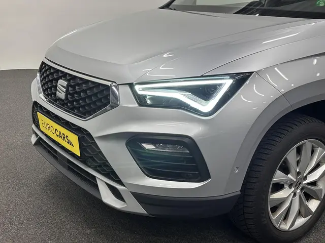 SEAT Ateca 1.5 TSI Style Aut. DSG-7 Airco ECC Carplay Navi Winterpack Cruise Control Fill LED Ambien...