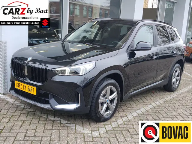 BMW X1 sDRIVE18i AUTOMAAT Leder | Keyless | Stoelverwarming | Getinte ramen
