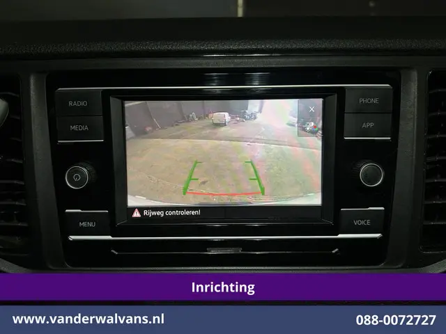 Volkswagen Crafter 2.0 TDI 140pk L3H3 L2H2 Inrichting Euro6 Airco | Camera | Apple Carplay | Massage...