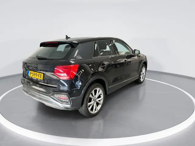 Audi Q2 35 TFSI 150pk S-tronic S Edition · Cruise Control · Navigatie · P-Sensoren · Keyless · Elek....