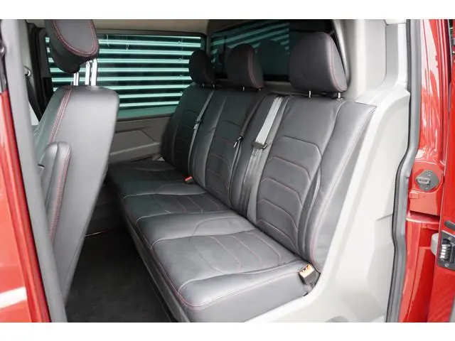 Volkswagen Transporter 204pk Automaat L2H1 Bulli Dubbele cabine LED  Trekhaak Digitaal Dashboard Led...