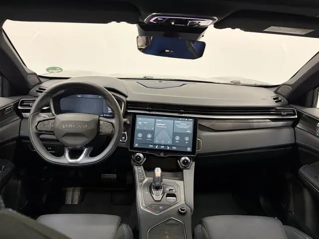 Lynk & Co 01 1.5 261pk AUT7 PHEV 70km Elec Pano/ Adapt./ 360 Camera/ Dig. Dashboard/ Stoelverw.
