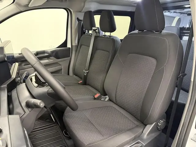 Ford Transit Custom 300 2.0 TDCI L2H1 Trend NM Automaat Dubbele Cabine Airco Cruise Navi PDC Camera...