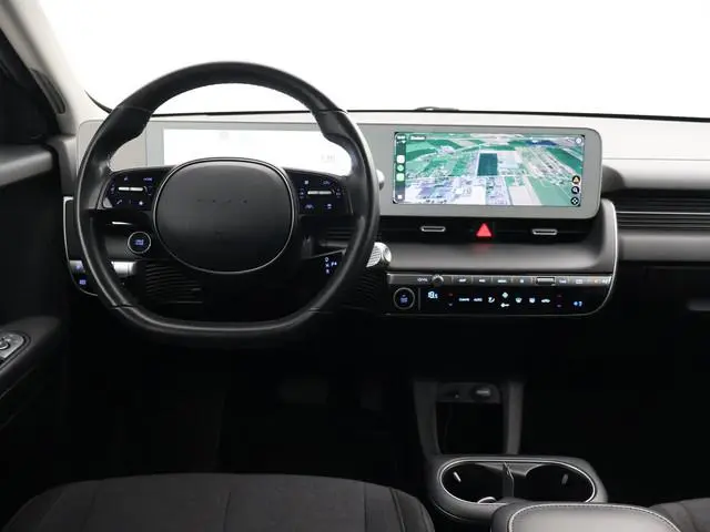 Hyundai IONIQ 5 STYLE 73kWh + TREKHAAK | 19 INCH | SOH 96% | CAMERA | APPLE CARPLAY | ADAPTIVE CRUIS...