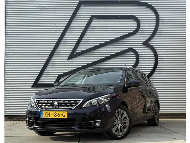 Peugeot 308 SW 1.2 PureTech Allure 2e Eigenaar|Navi|Clima|Pano|Cruise|Carplay|PDC V+A|D-riem vv in 2...