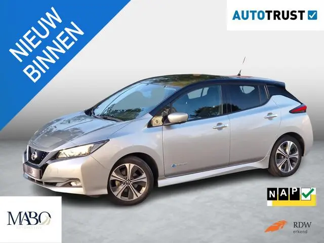 Nissan LEAF N-Connecta 40 kWh 93%SOH|NL AUTO|TREKHAAK|CARPLAY|360 CAMERA