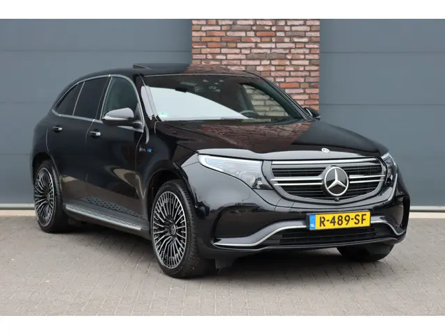 Mercedes-Benz EQC 400 4MATIC AMG Line Premium+ 80 kWh | 35.000,- ex | Distronic+ | Schuifdak | Memor...