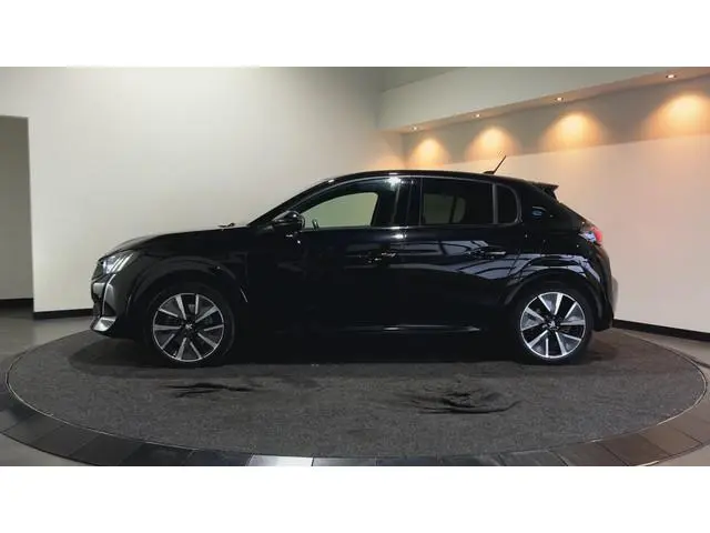 Peugeot e-208 EV GT Pack 50 kWh Panoramadak | leer-alcantara | 11 kW 3-fase