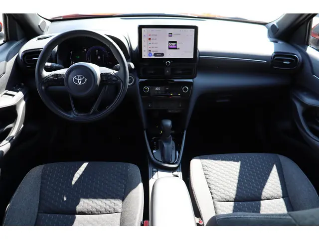 Toyota Yaris Cross 1.5 Hybrid 130 Dynamic, Comfortpack! BSM, Apple Carplay / Android Auto, Stoel & S...