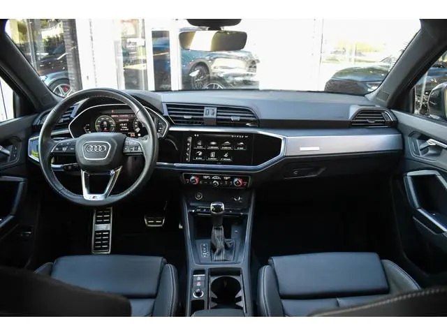 Audi Q3 Sportback 45 TFSI e S Edition Pano Leder Camera Elc Stoelen