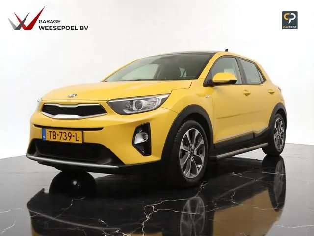 Kia Stonic 1.0 T-GDi 120PK ComfortPlusLine Navigator - Navigatie - Camera - Treeplanken - Seat Wear...
