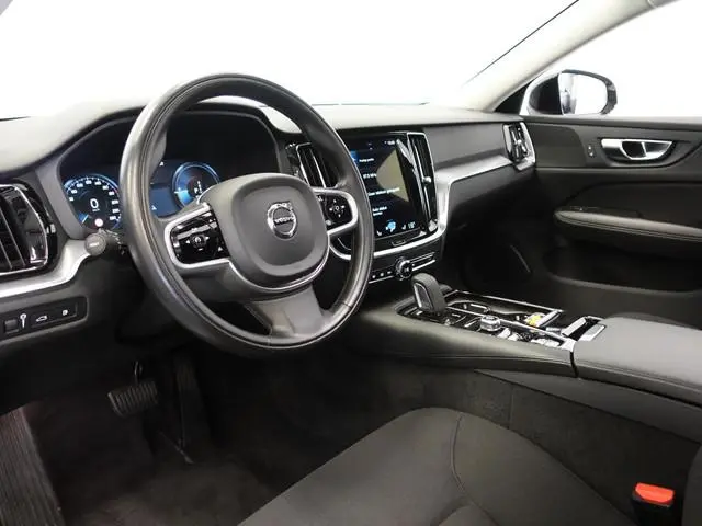 Volvo V60 2.0 T6 Recharge AWD R-Design Panoramadak Navigatie Apple Carplay/Android Auto Camera Parke...