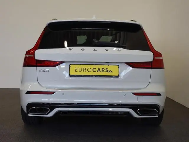 Volvo V60 2.0 T6 Recharge AWD R-Design Panoramadak Navigatie Apple Carplay/Android Auto Camera Parke...
