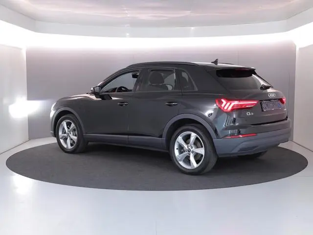 Audi Q3 45 TFSI e Business Edition 245 pk S-tronic| Navigatie | Parkeersensoren | Achteruitrijcamera...