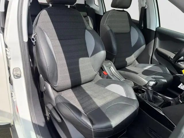 Peugeot 2008 1.2 PureTech Allure Executive- Panoramadak, Leder Interieur, Navigatie, Dynamic Select,...