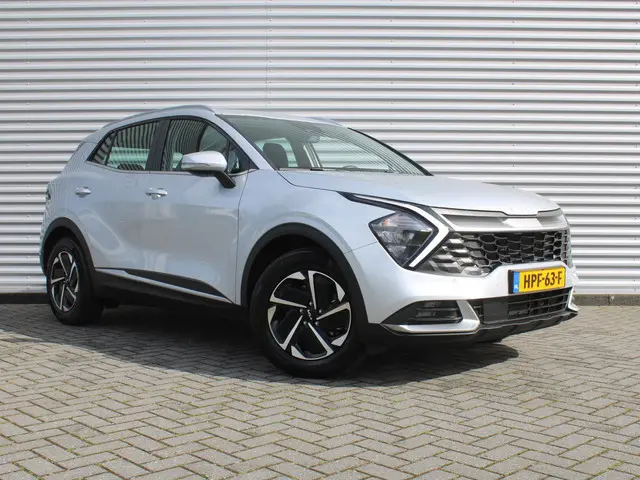 Kia Sportage 1.6 T-GDi Hybrid DynamicLine | Camera | Cruise adapt. | Navi | 17" LM | Clima v+a | LED...