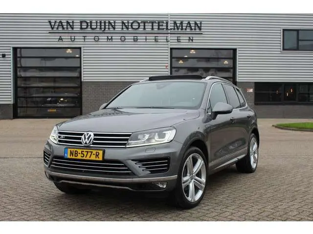 Volkswagen Touareg 3.0 TDI R-line / Panoramadak / Dynaudio / 360 Camera