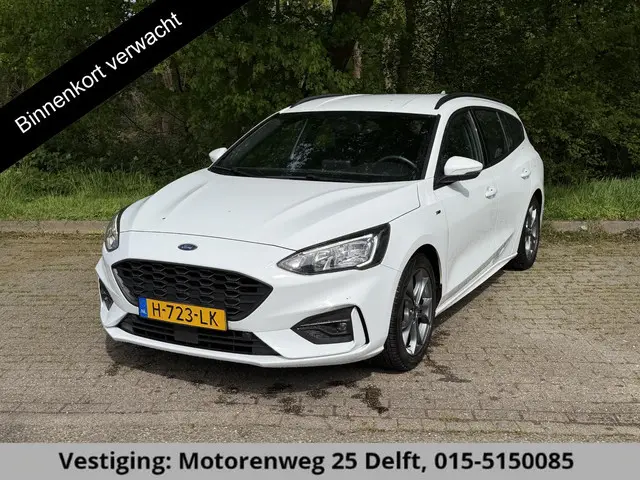 Ford Focus Wagon 1.0 EcoBoost ST Line Business . KEYLESS ENTRY & START . PARKEERSENSOREN . NAVIGATIE...
