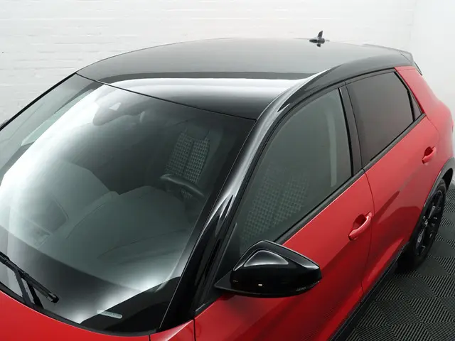 Audi A1 Citycarver 30 TFSI S Line Aut- Two Tone, Xenon Led, CarPlay, Virtual Cockpit, Keyless, Stoel...