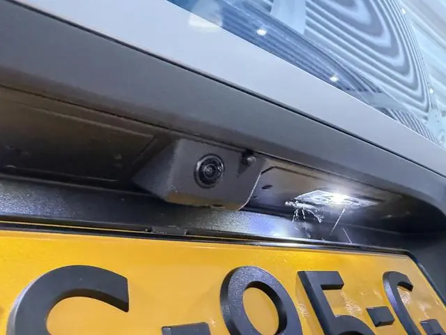 Peugeot e-3008