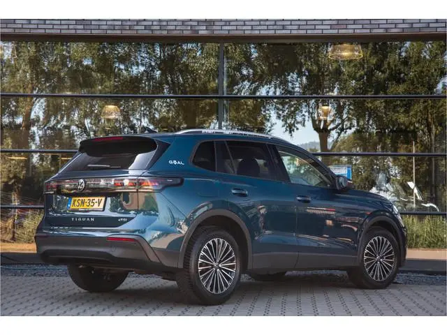 Volkswagen Tiguan 1.5 eTSI Life Edition , Adap. cruise, 360-camera, Carplay, IQ