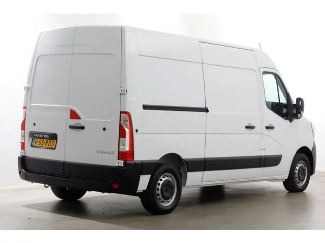 Renault Master T33 2.3 dCi 135pk L2H2 Comfort Airco/Cruise Control 04-2024