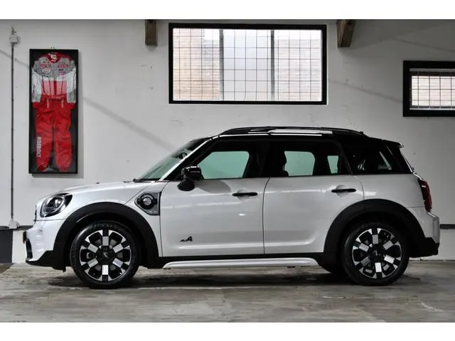 MINI Countryman 1.5 Cooper S E ALL4 Untamed Edition | Panoramadak | Adap. cruise | 96% SOH | LED | L...