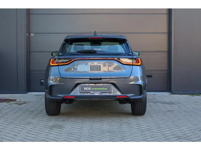 Lexus LBX