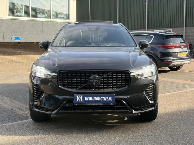 Volvo XC60 2.0 T8 Plug-in hybrid AWD Plus Black Edition FULL OPTIONS| ELEK. TREKHAAK| LUCHTVERING!|...