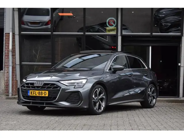 Audi A3 Sportback 35 TFSI 3X S-Line Pano Keyless Sonos Camera