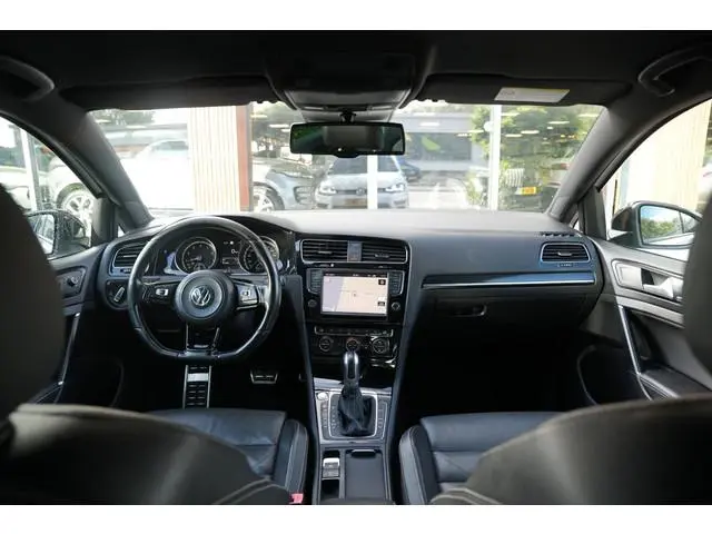 Volkswagen Golf 2.0 TSI R 4Motion Dodehoek Keyless LED Leer Stoelverwarming