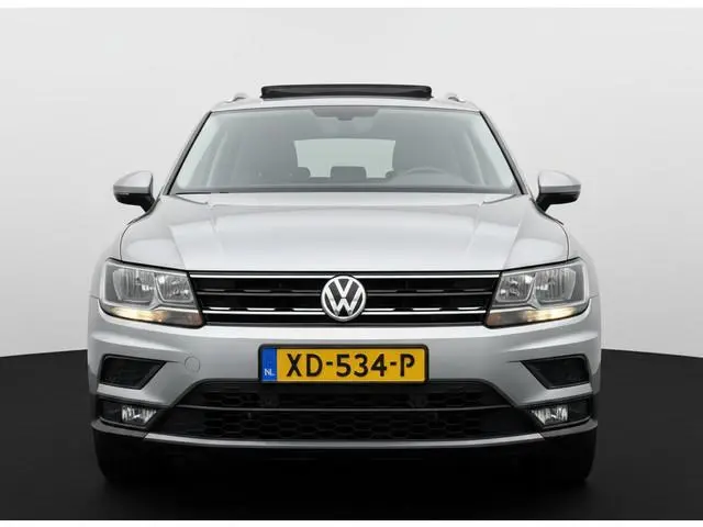 Volkswagen Tiguan 1.4 TSI 150PK ACT DSG HIGHLINE PANO/TREKHAAK/CARPLAY
