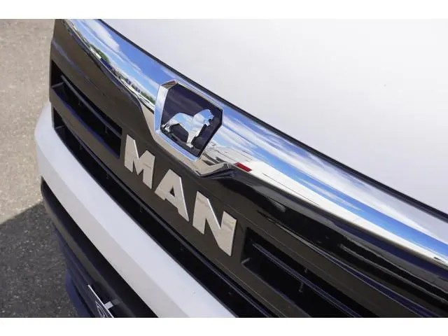 MAN TGE