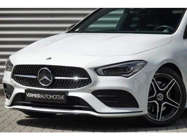 Mercedes-Benz CLA-klasse 200 Business Solution AMG | Pano | Memory | Camera | Carplay | Sfeer |