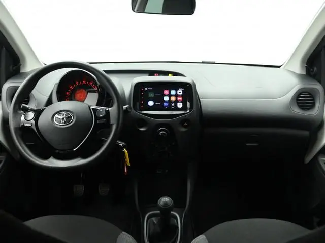Toyota Aygo 1.0 VVT-i x-fun | Carplay scherm | DAB | Airco | Dealer ond.