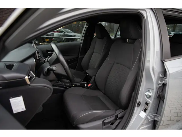 Toyota Corolla 1.8 Hybrid Business , Achteruitrijcamera