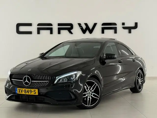 Mercedes-Benz CLA-klasse 180 AMG Night Panodak NAP NL-auto