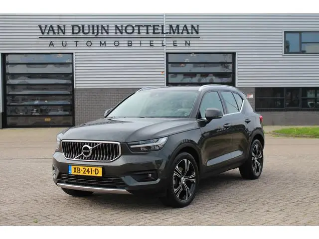 Volvo XC40 2.0 T5 AWD Inscription / Camera / LED / 248PK / N.A.P.